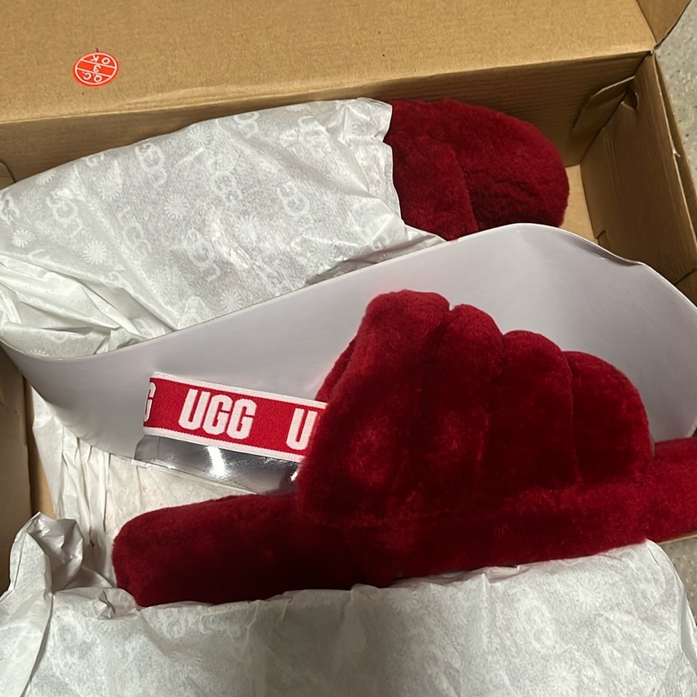 Ugg fluff yeah slide red